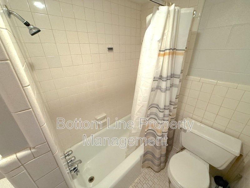 Charming 1 bedroom property image