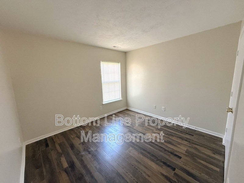 Bright property image