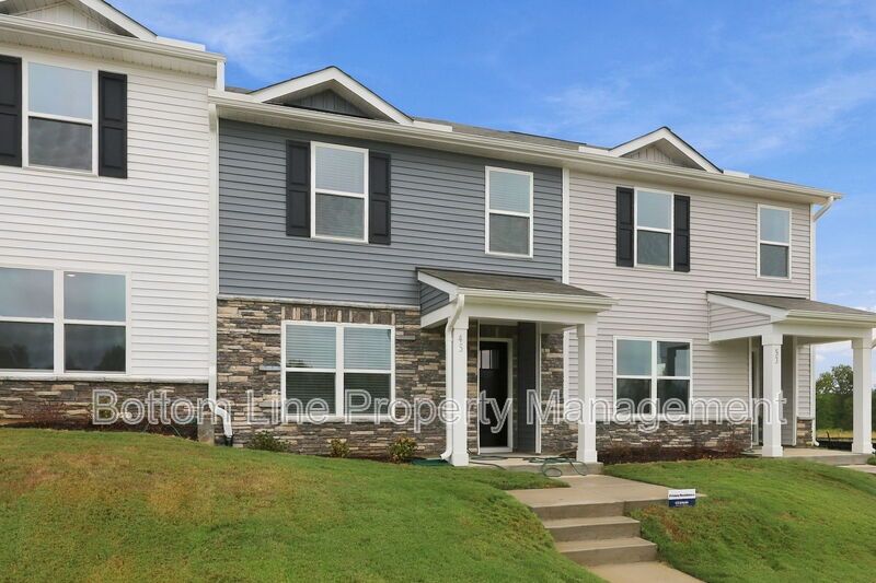 Brand-New 3BR Townhome with Garage in Pool Community property image