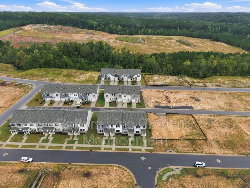 Brand-New 3BR Townhome with Garage in Pool Community property image