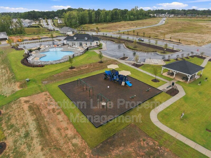 Brand-New 3BR Townhome with Garage in Pool Community property image