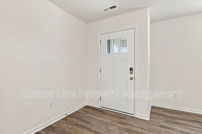 Brand-New 3BR Townhome with Garage in Pool Community property image