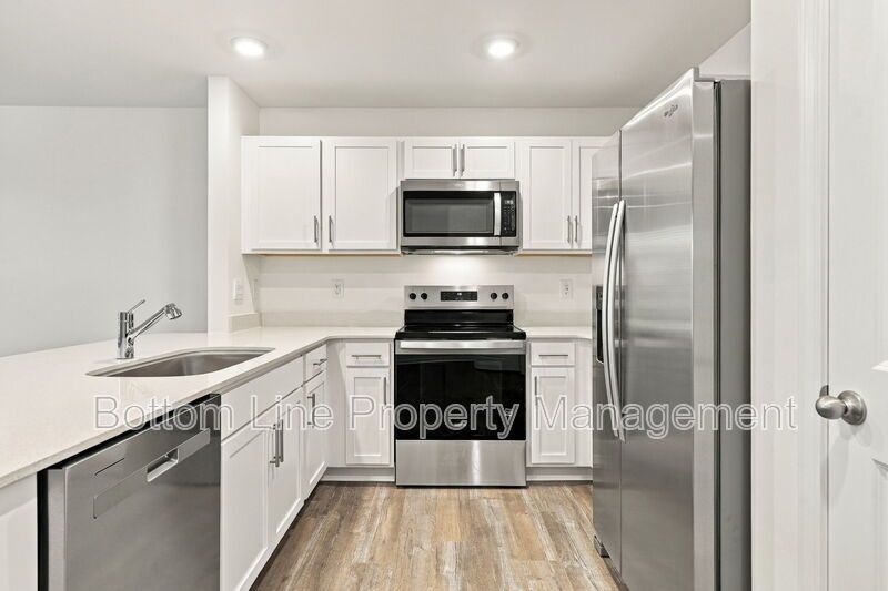 Brand-New 3BR Townhome with Garage in Pool Community property image