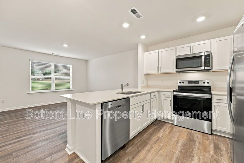Brand-New 3BR Townhome with Garage in Pool Community property image