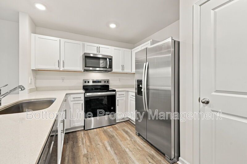 Brand-New 3BR Townhome with Garage in Pool Community property image