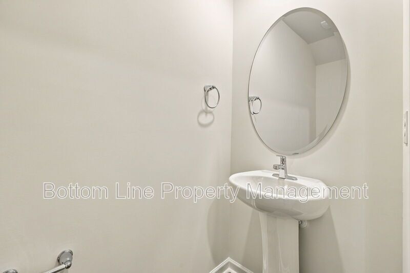 Brand-New 3BR Townhome with Garage in Pool Community property image
