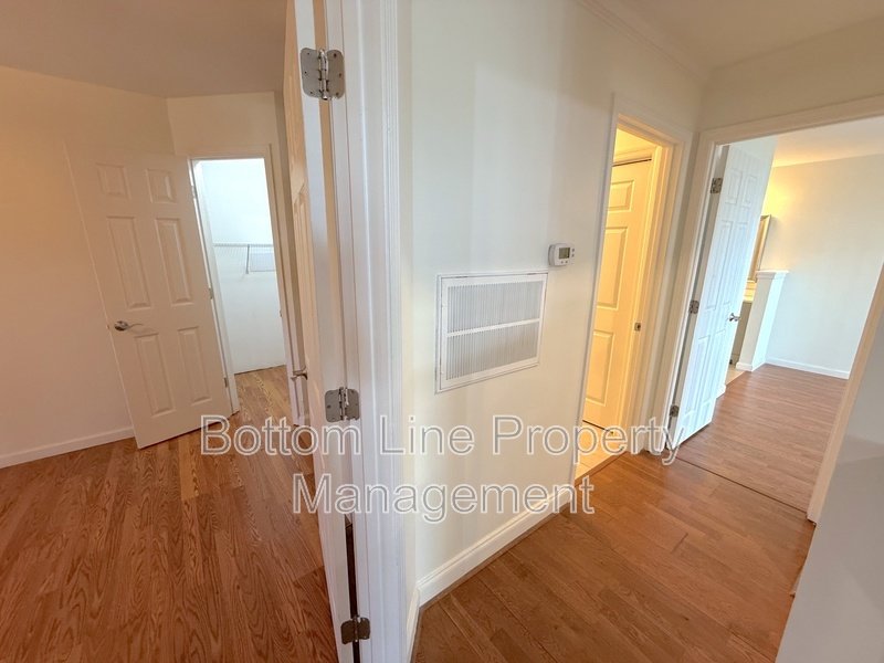 Stunning 2 Bed 2 Bath Unit Minutes From Uptown Charlotte property image