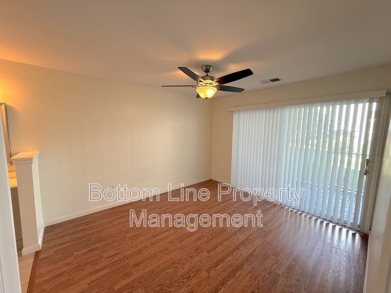 Stunning 2 Bed 2 Bath Unit Minutes From Uptown Charlotte property image