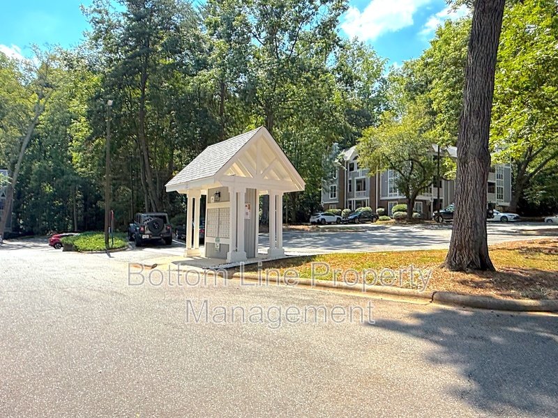 Stunning 2 Bed 2 Bath Unit Minutes From Uptown Charlotte property image