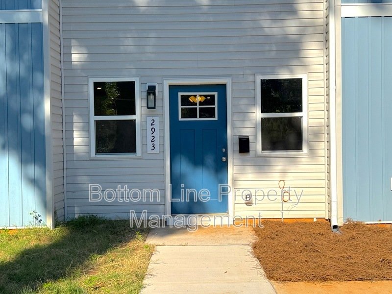 3BR/2.5BA Spacious and Modern Townhome - Available Now! property image