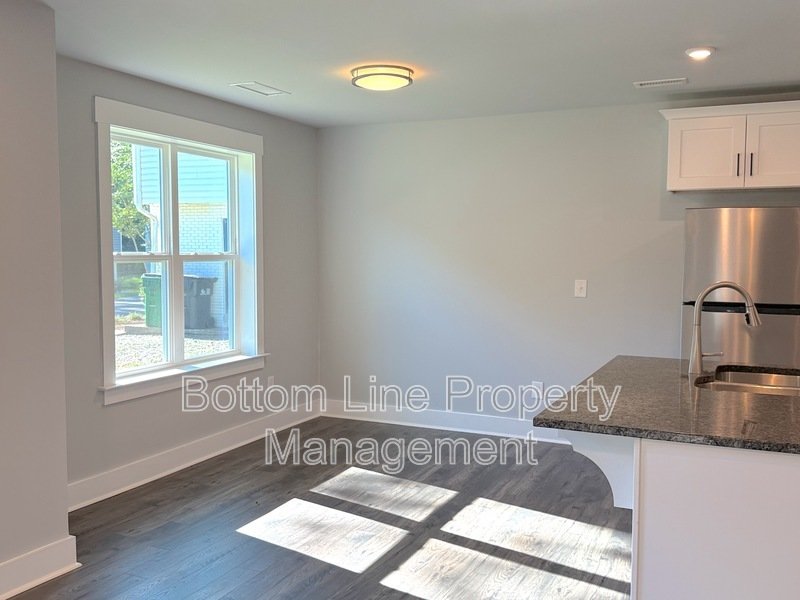3BR/2.5BA Spacious and Modern Townhome - Available Now! property image