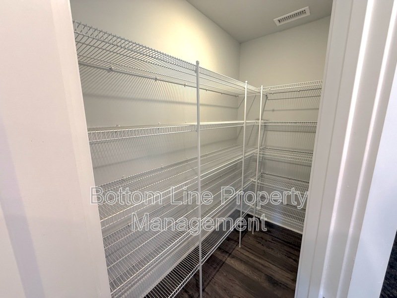 3BR/2.5BA Spacious and Modern Townhome - Available Now! property image