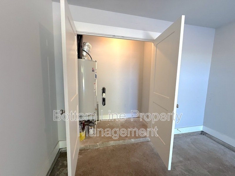 3BR/2.5BA Spacious and Modern Townhome - Available Now! property image