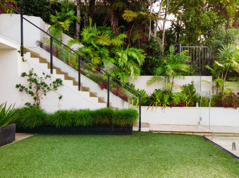 6 Easy Steps for Enhancing Your Outdoor Living Space