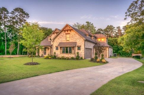 Exterior Upgrades You Should Consider Before Putting Your Home on the Market