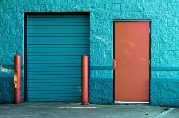 7 Garage Door Repair Myths That You Should Debunk Today
