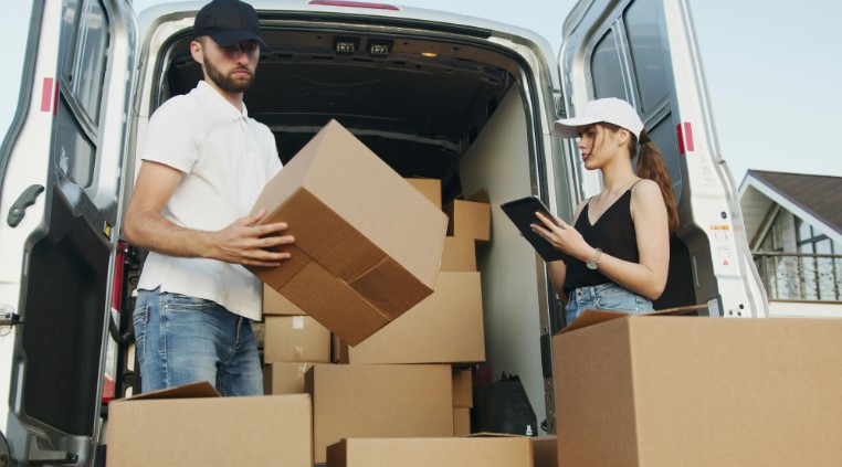 Simplify Your Move: Essential Moving Tips