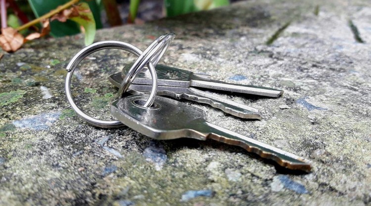 Finding a Reliable Locksmith: A How-to Guide