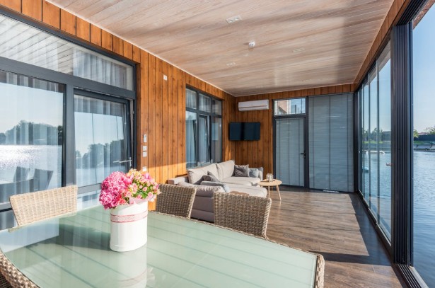 Maximizing Home Value with Expert Sunroom Installation Services