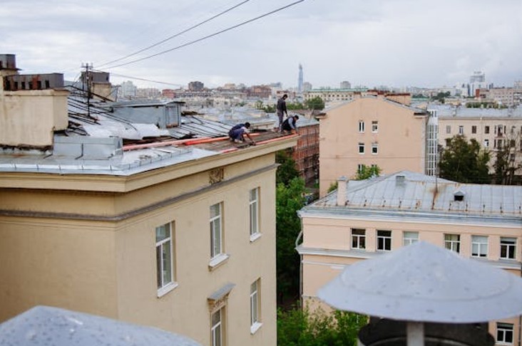 To Fix or to Replace Your Roof: Essential Tips to Follow